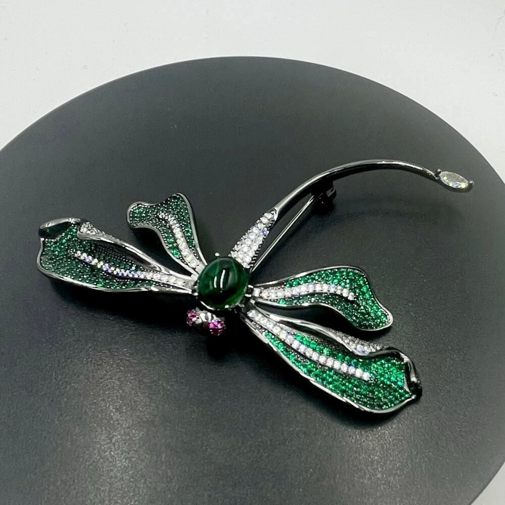 Articulated Black Metal‎ Green Body Purple Eyed Movable Dragonfly Brooch